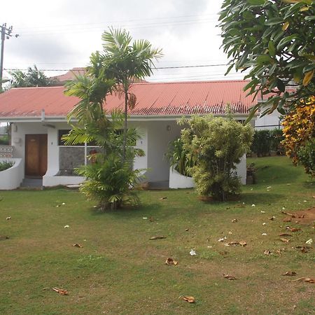 Daniella'S Bungalows Bel Ombre Exterior foto
