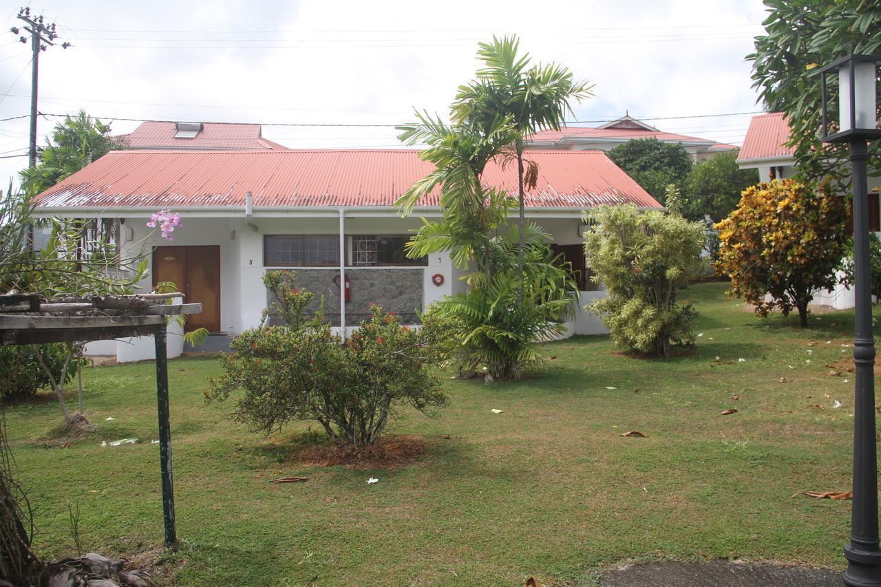 Daniella'S Bungalows Bel Ombre Exterior foto
